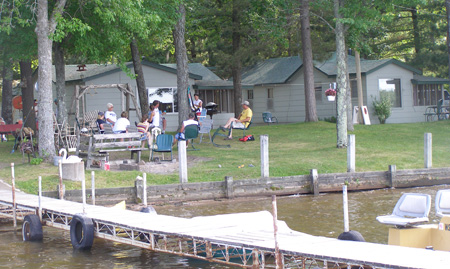 Stoffel's Shady Oaks Resort, cabins, Siren, WI